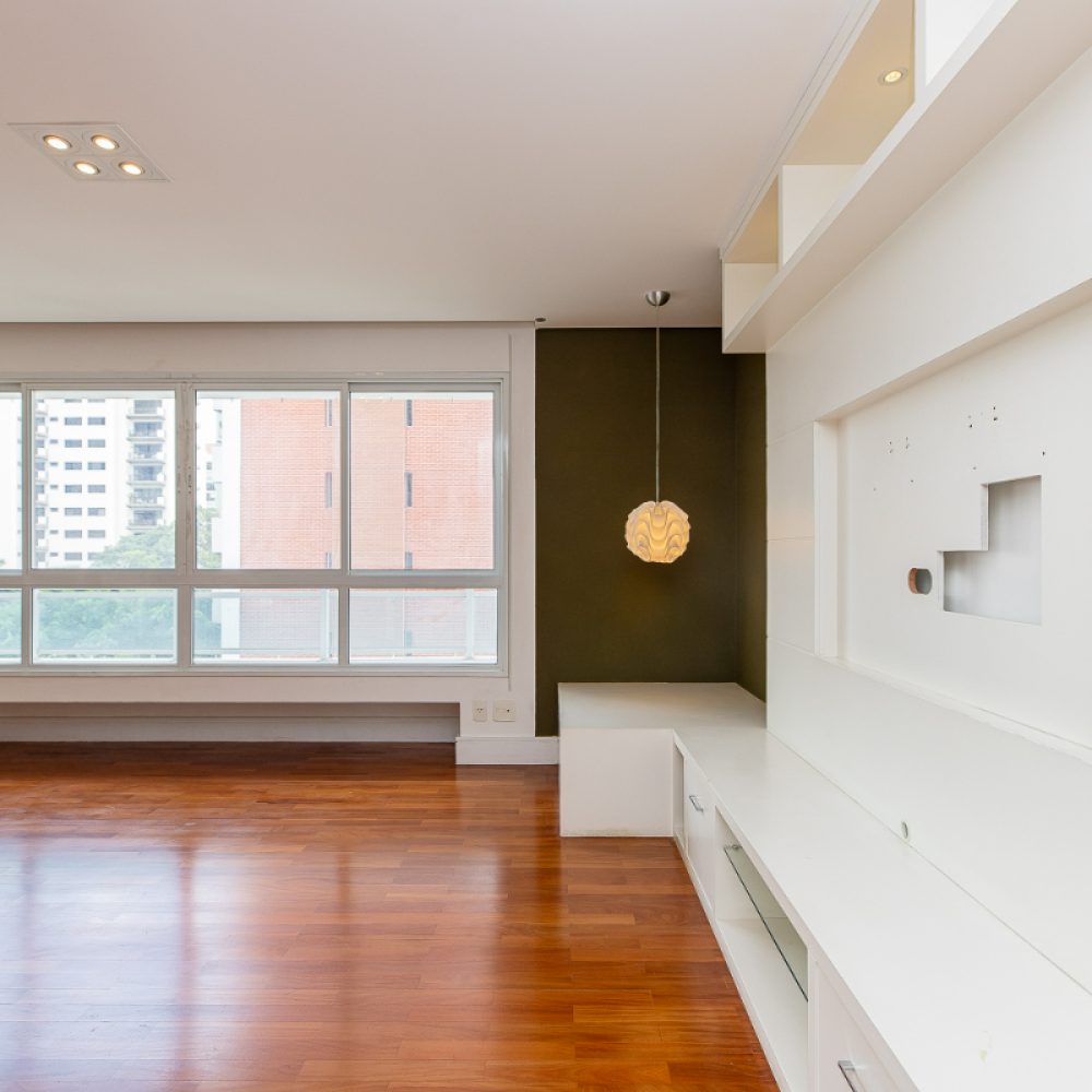 1741352670146-remax_3