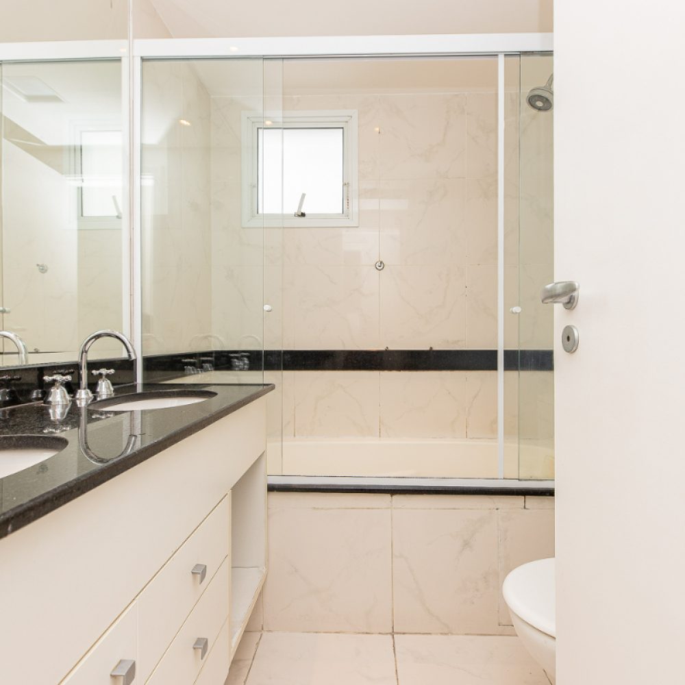 1741352670517-remax_32