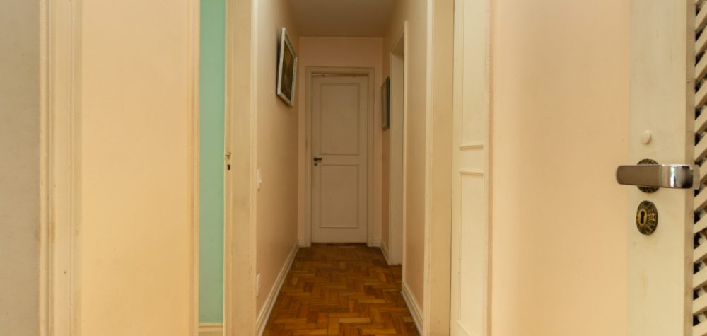 1745852325575-3_20corredor