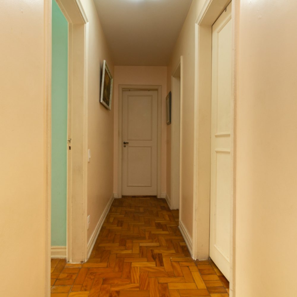 1745852325575-3_20corredor