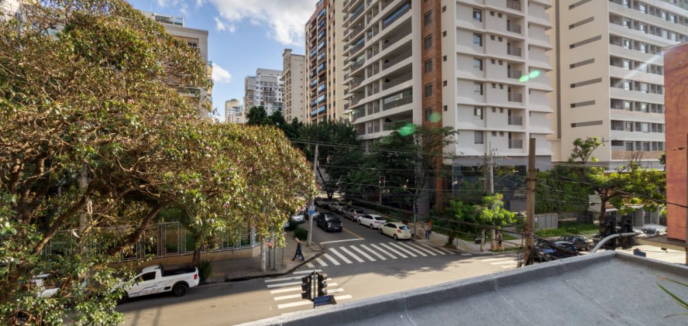 1746212552817-26_20vista_20academia